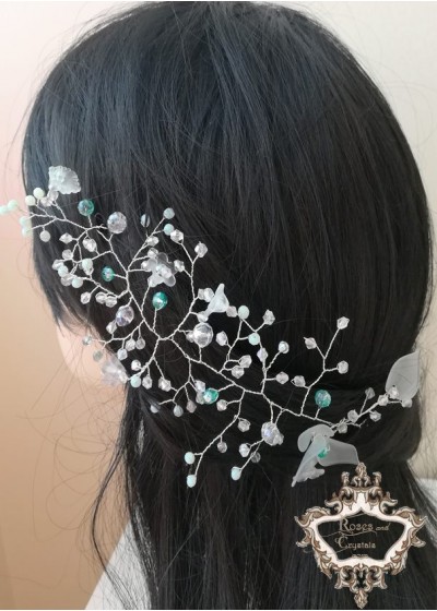 Булчинско украшение за коса в цвят бяло и Тифани - Lilly by Rosie